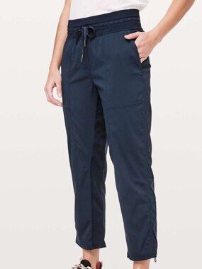 Lululemon Dance Studio Crop Pant 25" Inseam True Navy Size 6